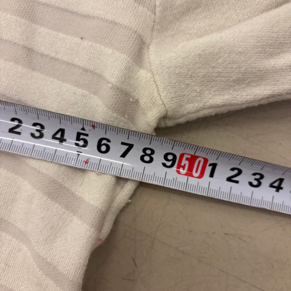 아디다스 스몰로고 스트라이프 브이넥 니트 상품이미지5