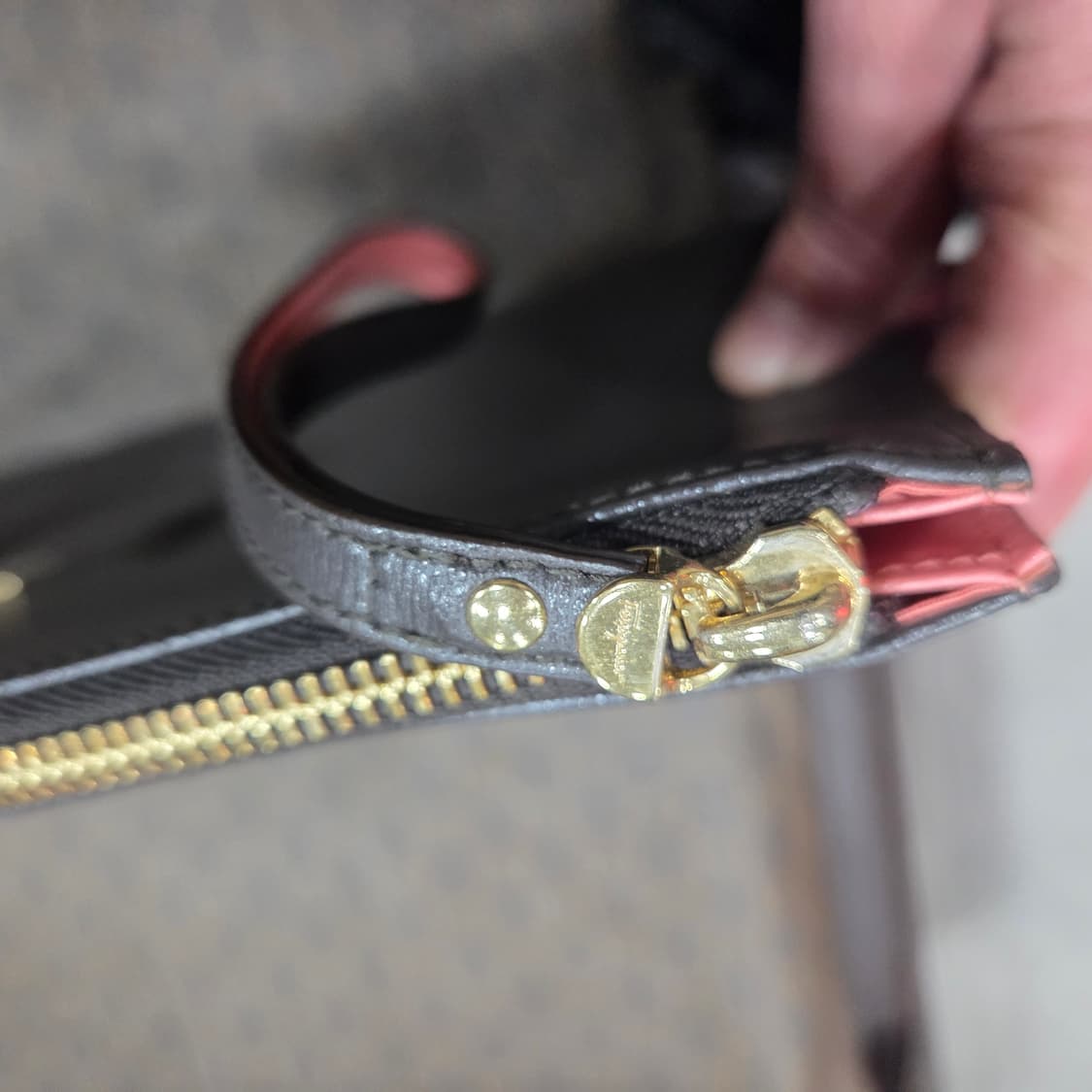 페라가모 간치니 클러치 상품이미지4