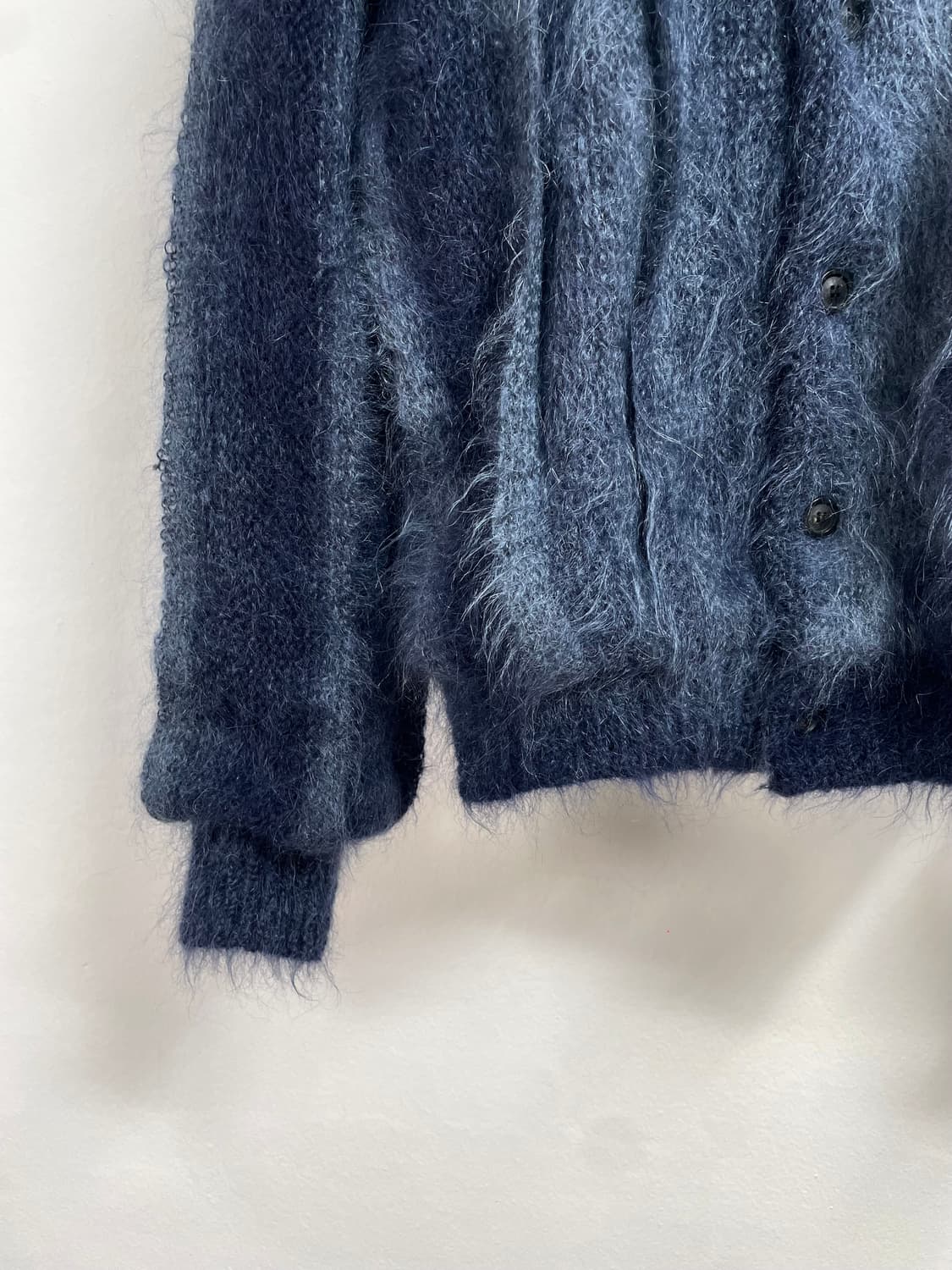 23FW 쿠어 모헤어 그라데이션 핀턱 칼라 가디건 (on.184)   상품이미지3