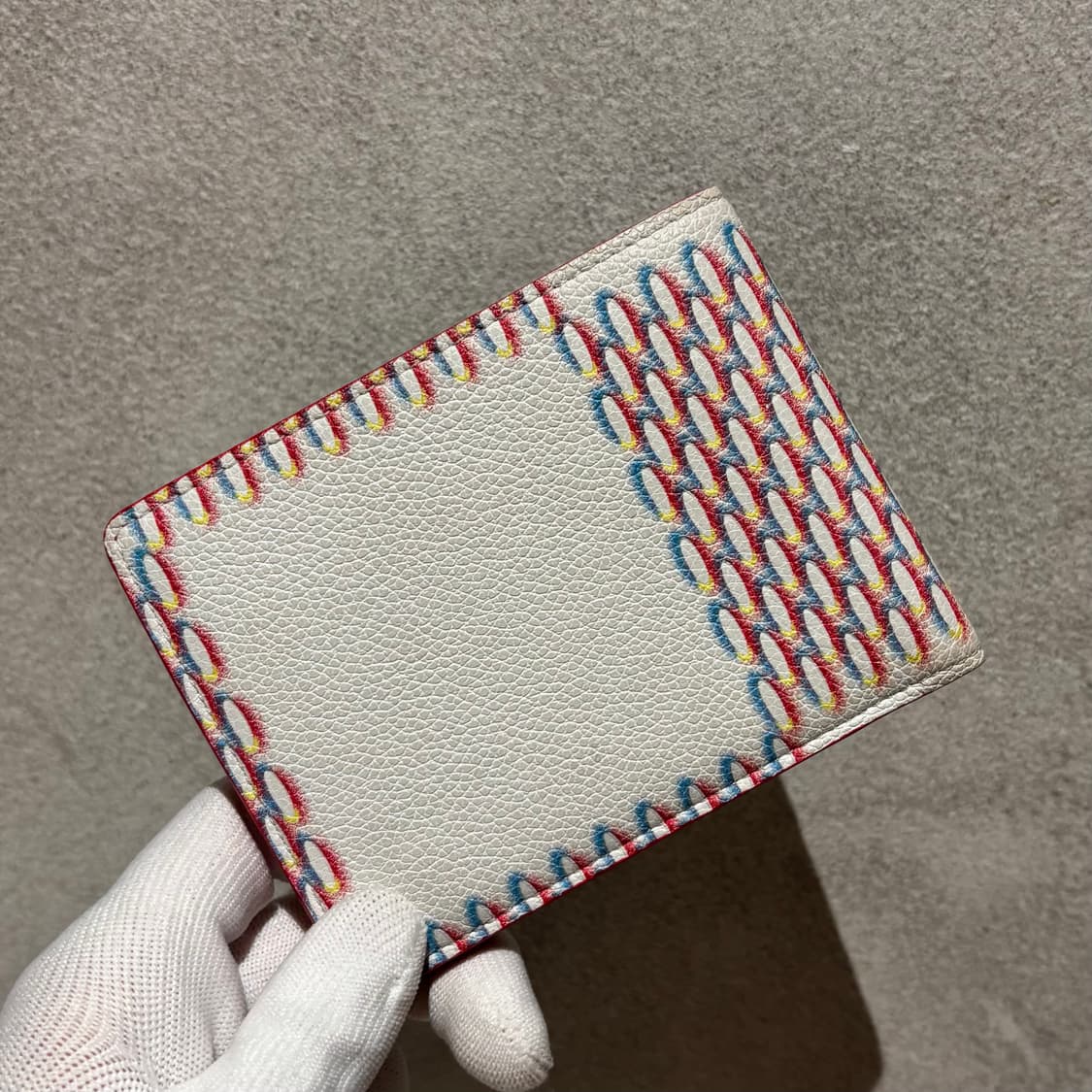  루이비통 다미에 스프레이 반지갑

 상품이미지2