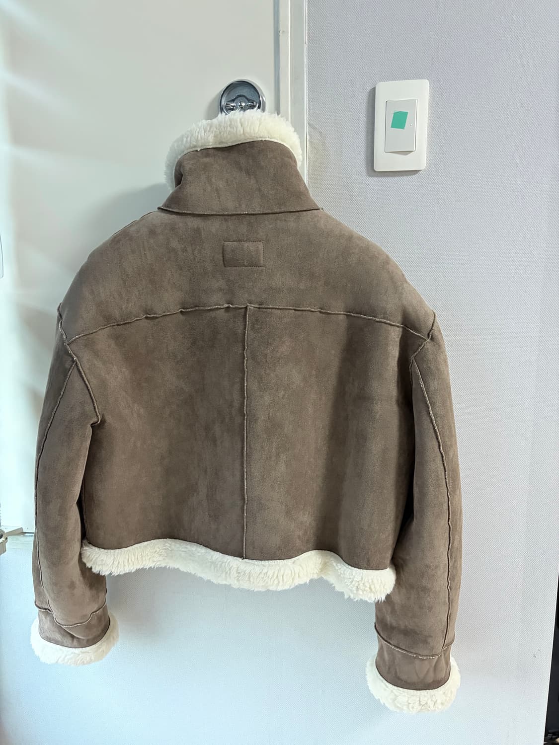 에트몽 무스탕 판매 상품이미지3