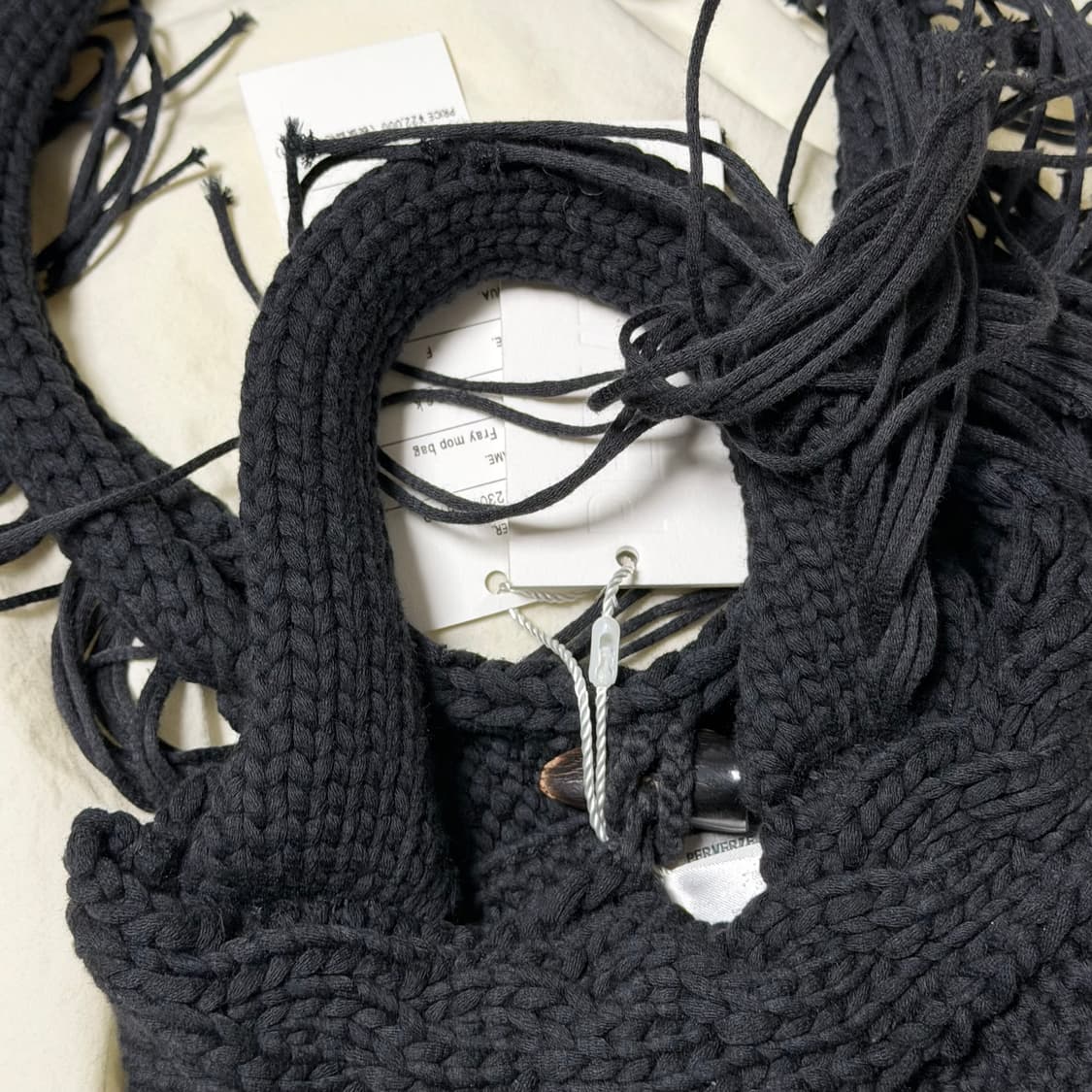 (택 o) PERVERZE 23ss fray mop bag 블랙 상품이미지3