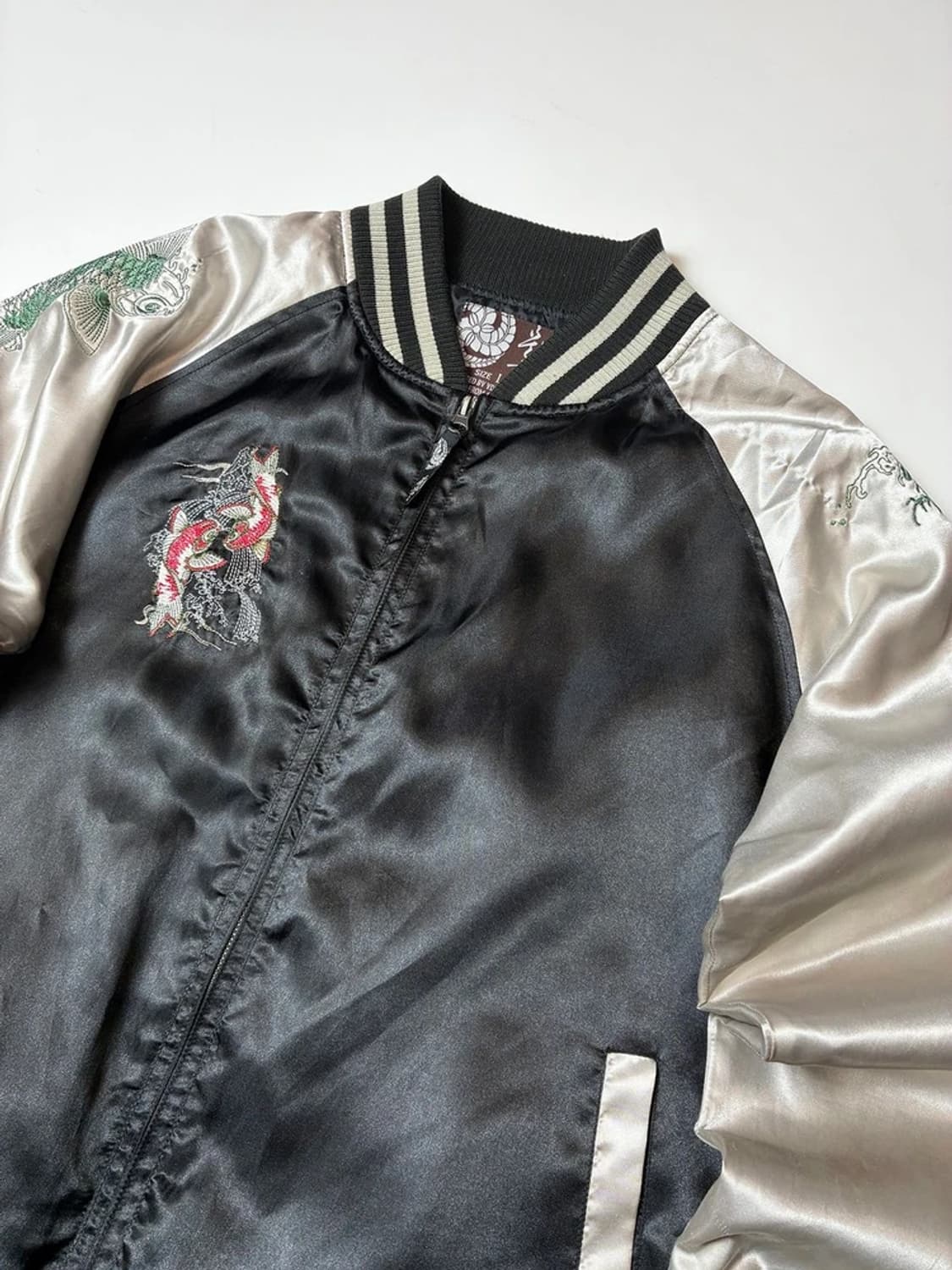 재패니즈 00's Y2K 비단 잉어 새틴 스카잔 자켓 PN8868 상품이미지3