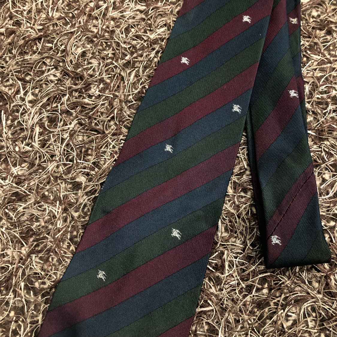 버버리 로고 실크 넥타이 상품이미지2