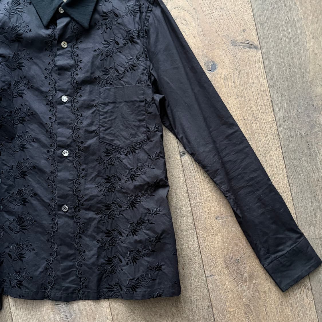 Floral Needlepoint Punching Blouse 상품이미지5