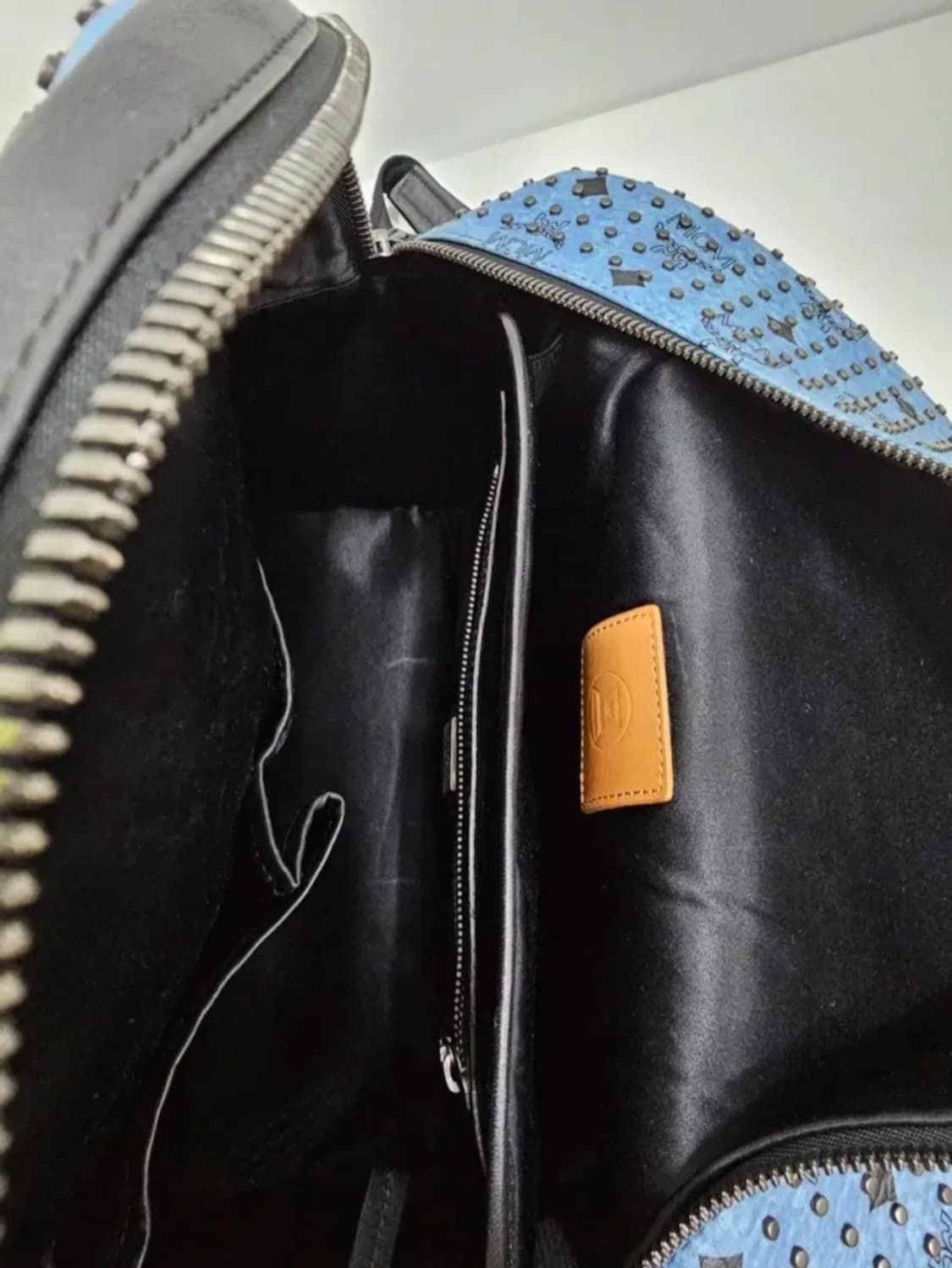 MCM 스타크 스페셜 미듐 백팩 / 블루
 상품이미지7