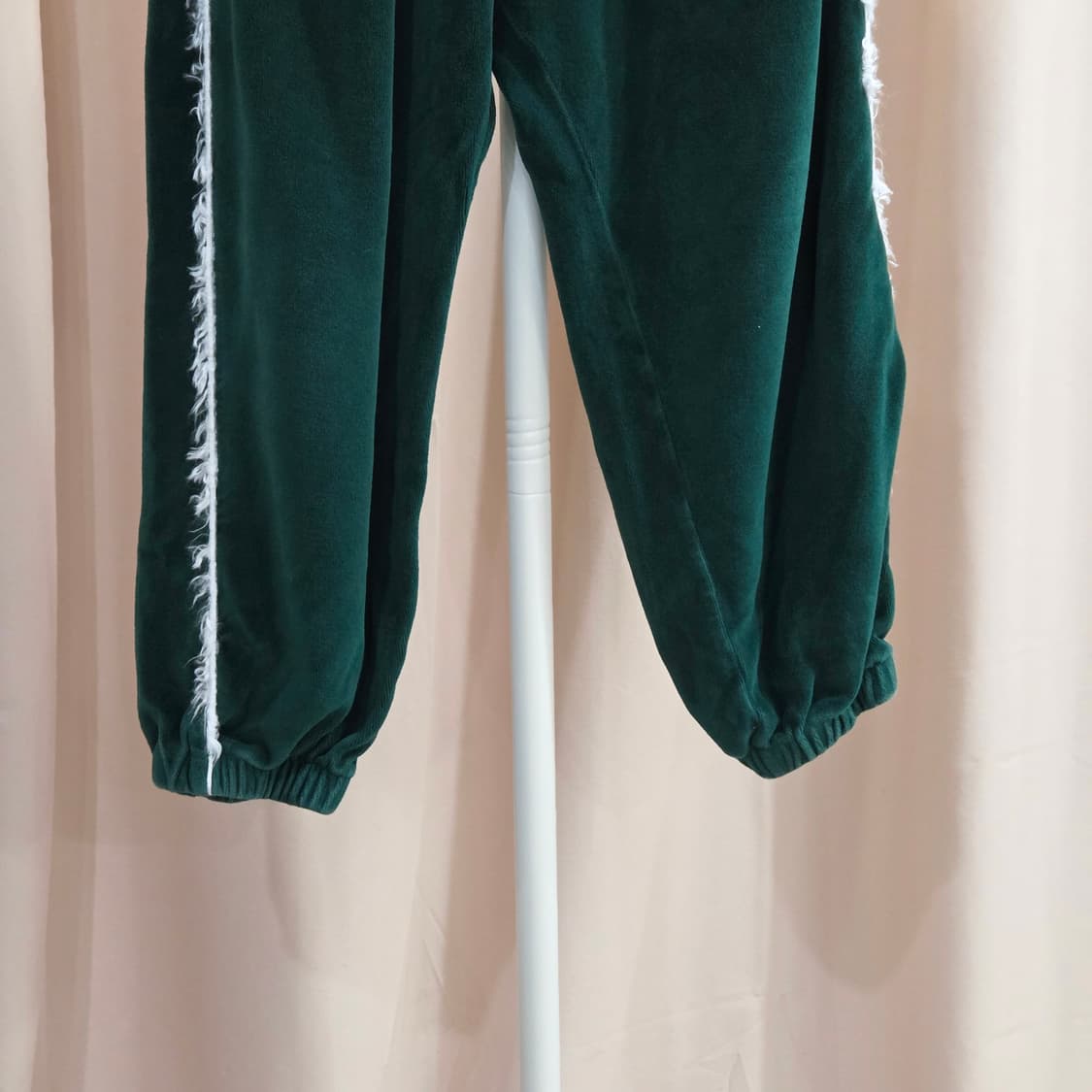 리미떼두두 벨벳 조거팬츠 2XL(130) 상품이미지2