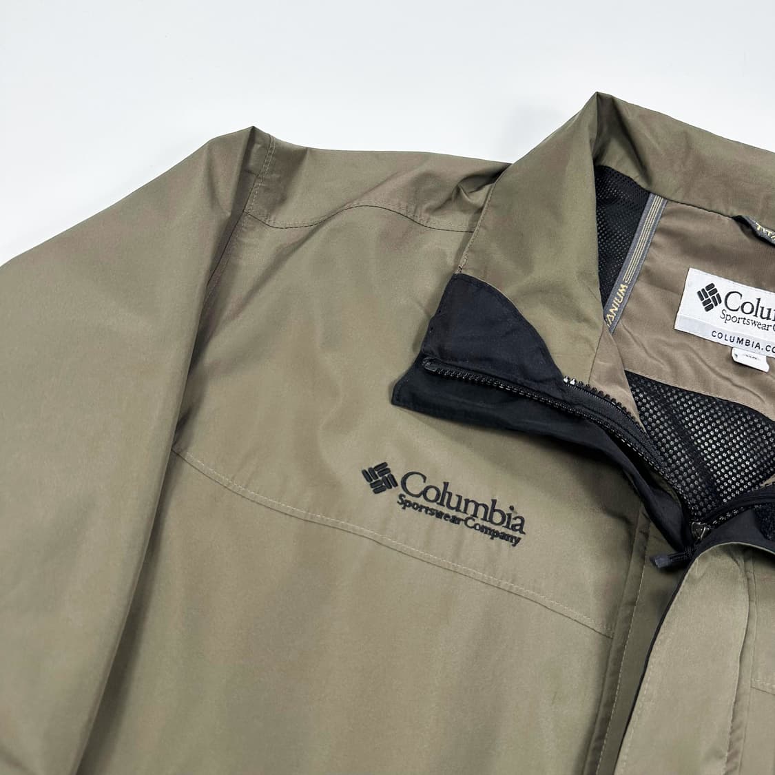 컬럼비아 고어텍스 티타늄 브라운 바람막이 자켓 (XXL) 상품이미지3