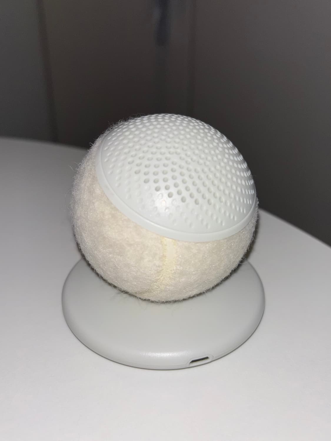 HearO Off-white Speaker 히어오 테니스공 스피커 상품이미지3