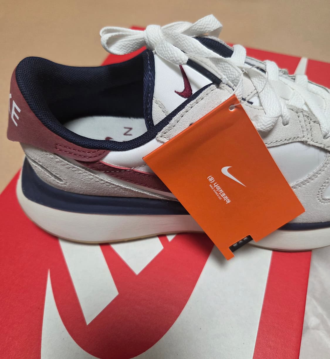 나이키 피닉스 와플 새상품 판매합니다 상품이미지2