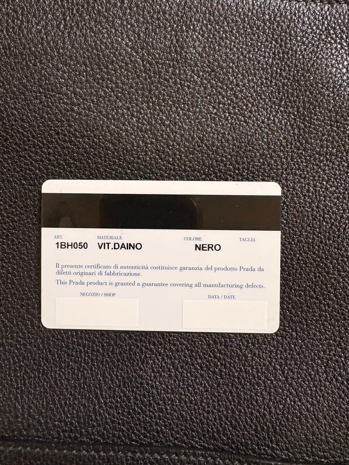 프라다 비텔로 다이노 크로스백 블랙 1BH050 상품이미지6