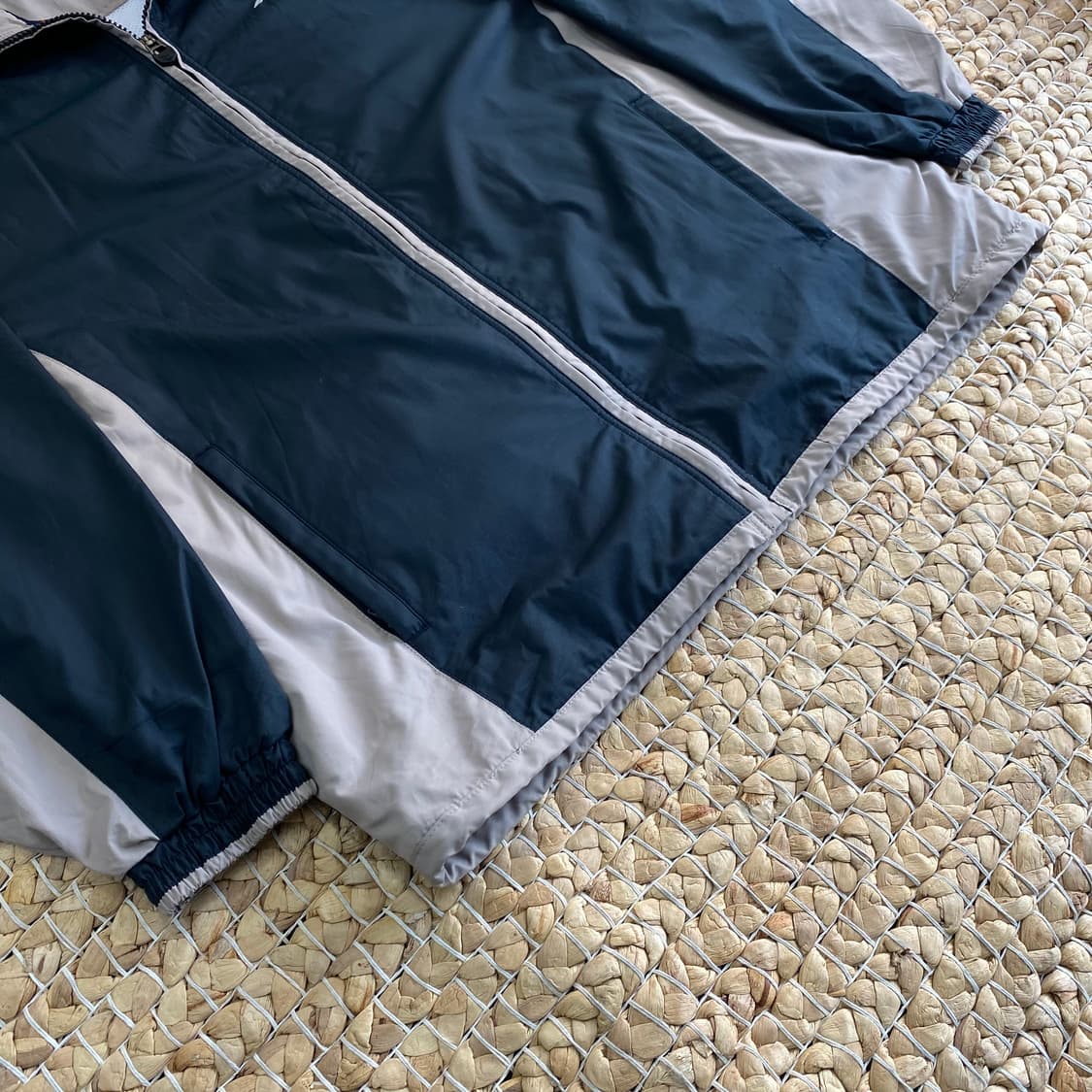 [L] Reebok 올드스쿨 나일론 자켓 상품이미지4