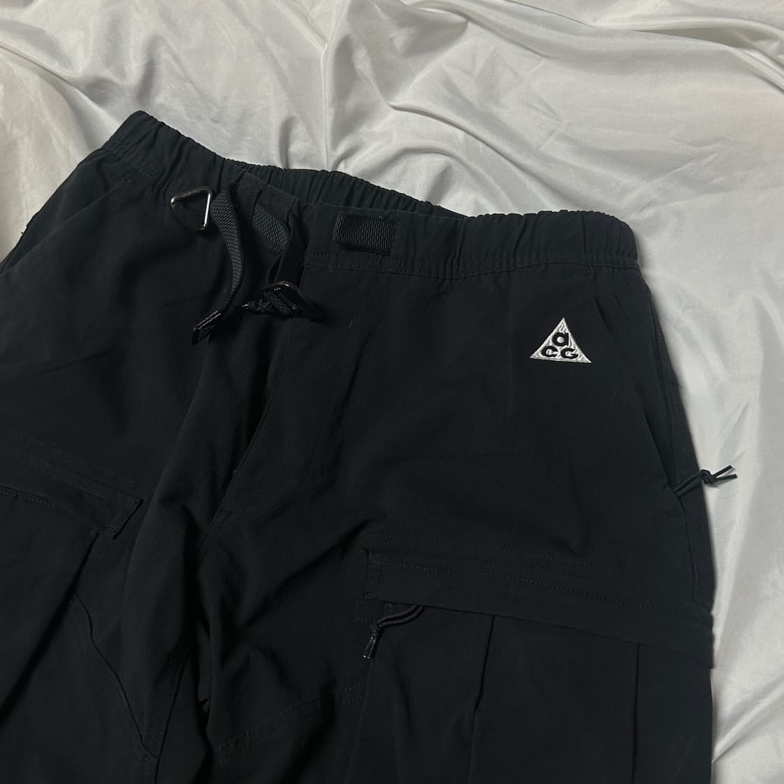 나이키 acg 스미스 서밋 카고 팬츠 블랙 앤트러사이트 상품이미지1