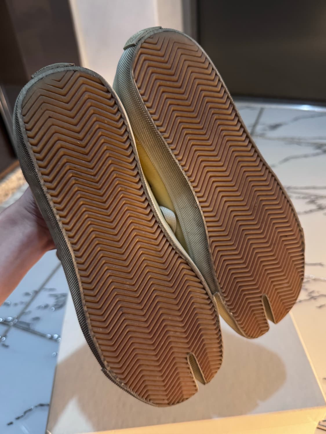 [42] 마르지엘라 타비 스니커즈 상품이미지6