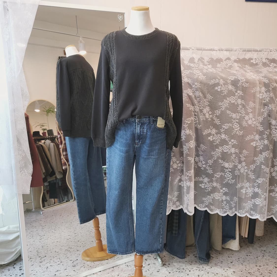 Beams heart 차콜 면배색 스웨터 상품이미지2