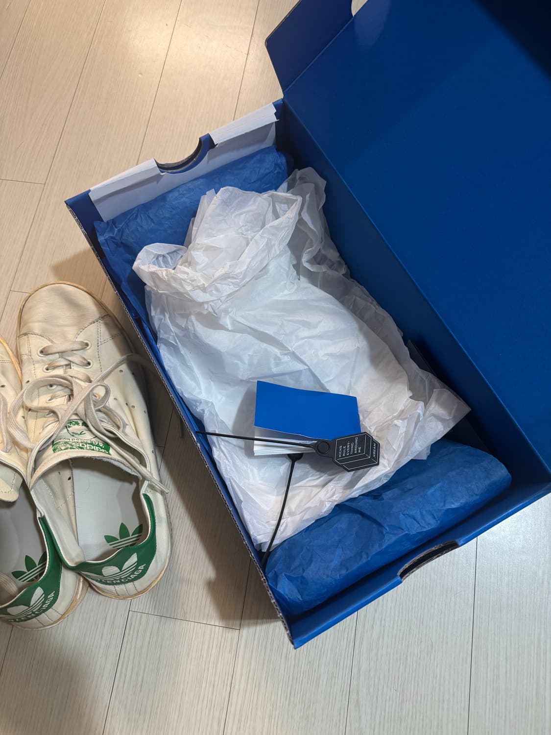 (44)발렌시아가 X 아디다스 스탠 스미스 원 아웃 화이트 그린 상품이미지4