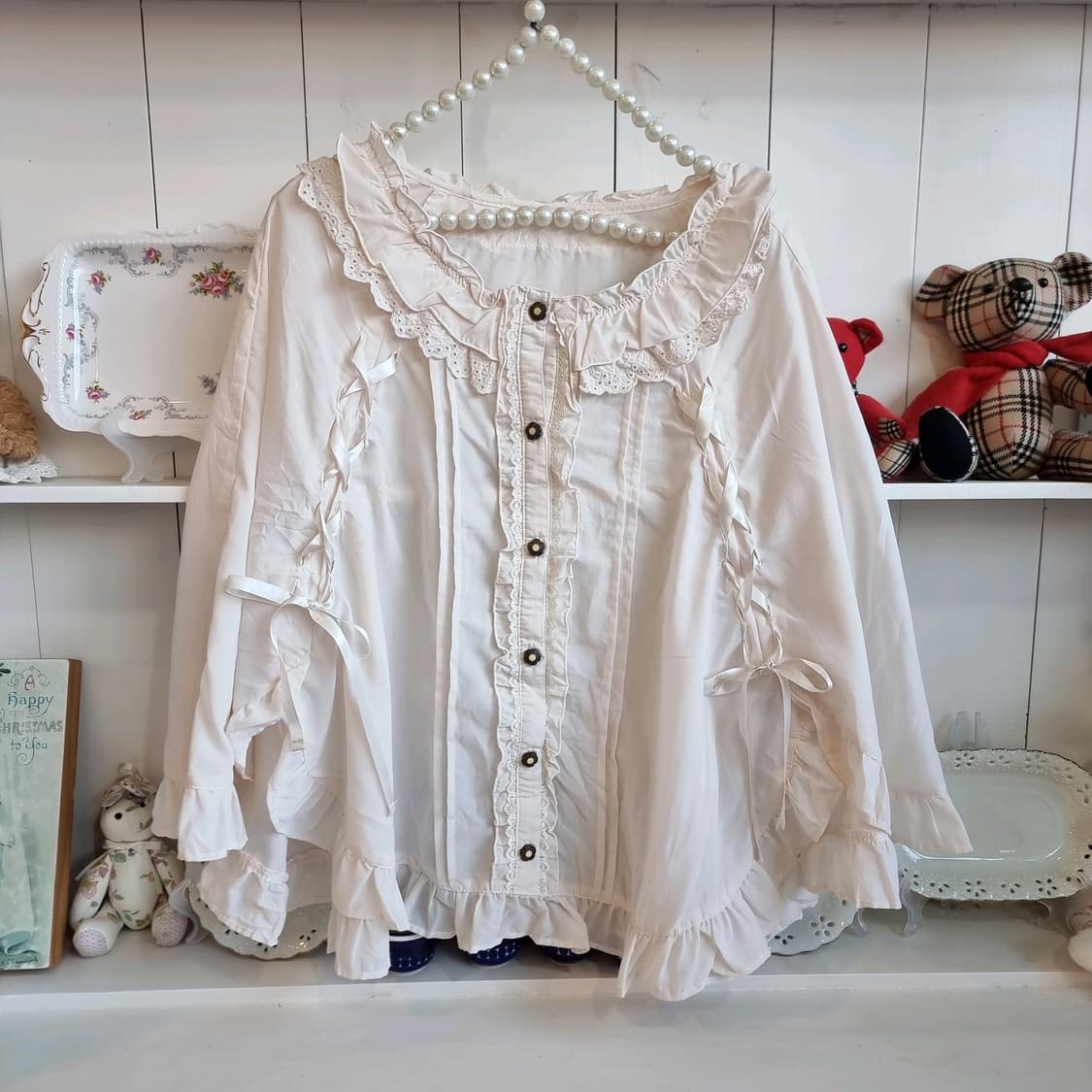 망또 디자인axes femme(액시즈팜) 로맨틱 레이스 블라우스 상품이미지1