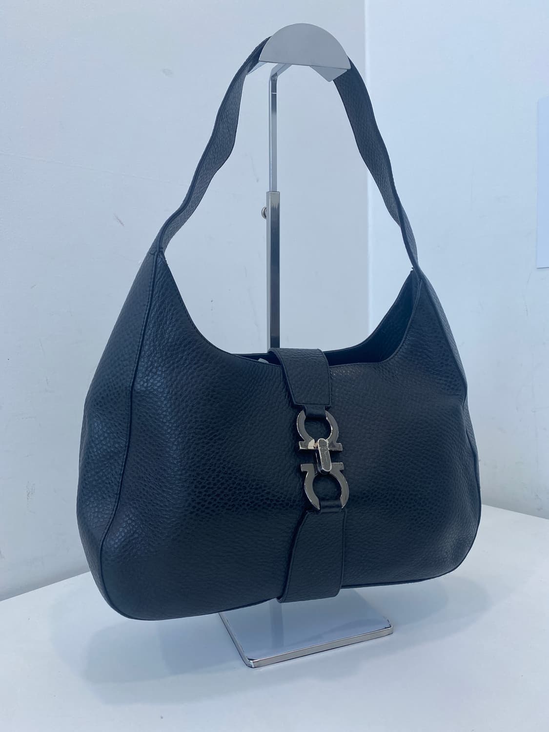 페라가모 간치니 숄더백 상품이미지1