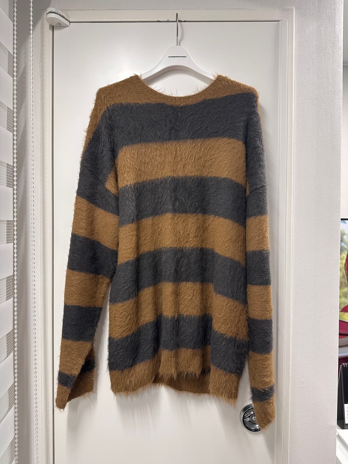 넘버나인 모헤어 스트라이프 스웨터 상품이미지1