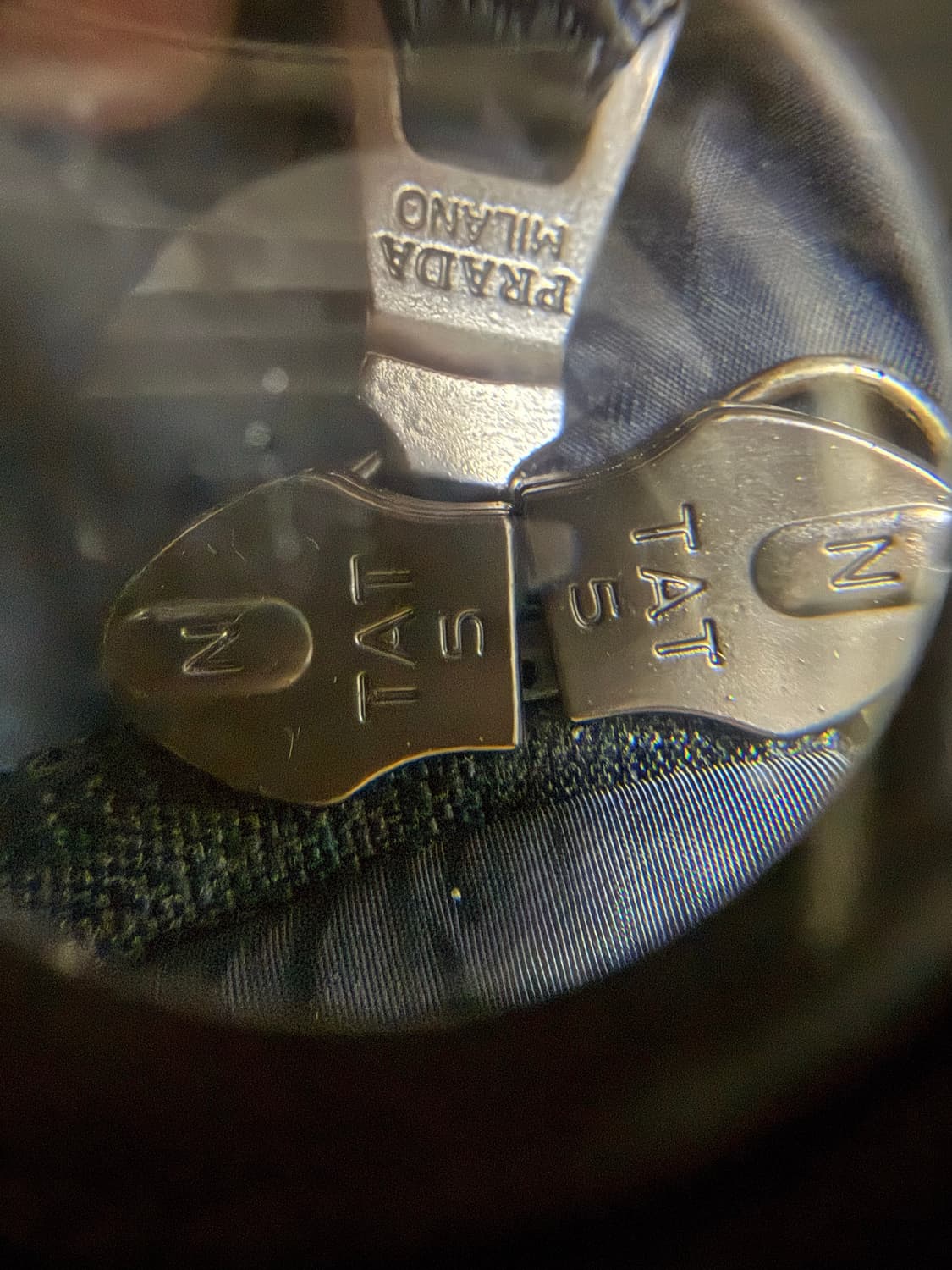 (정품) 프라다 나일론 점퍼 네이비 52size 상품이미지8