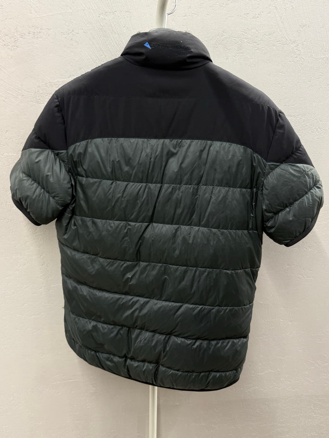 클라터뮤젠 IDUN 2.0 반팔 패딩 S 상품이미지5