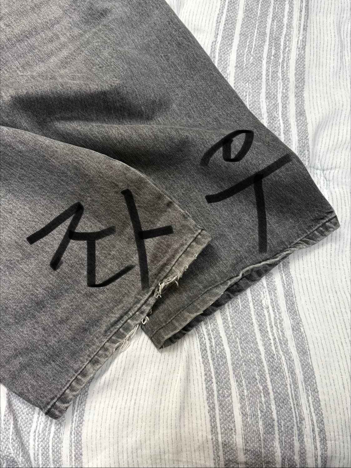 (0) 다이브인 와이드 커브드 데님 팬츠 워시드 블랙 상품이미지5