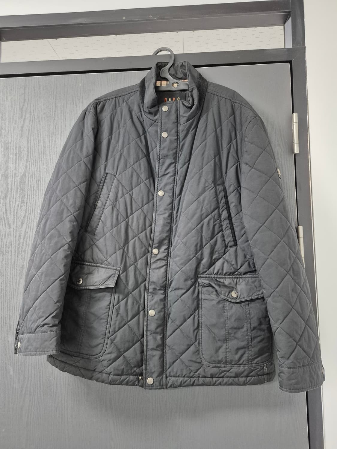 닥스 정품 남성 퀄팅자켓 잠바 110사이즈 팝니다 상품이미지1