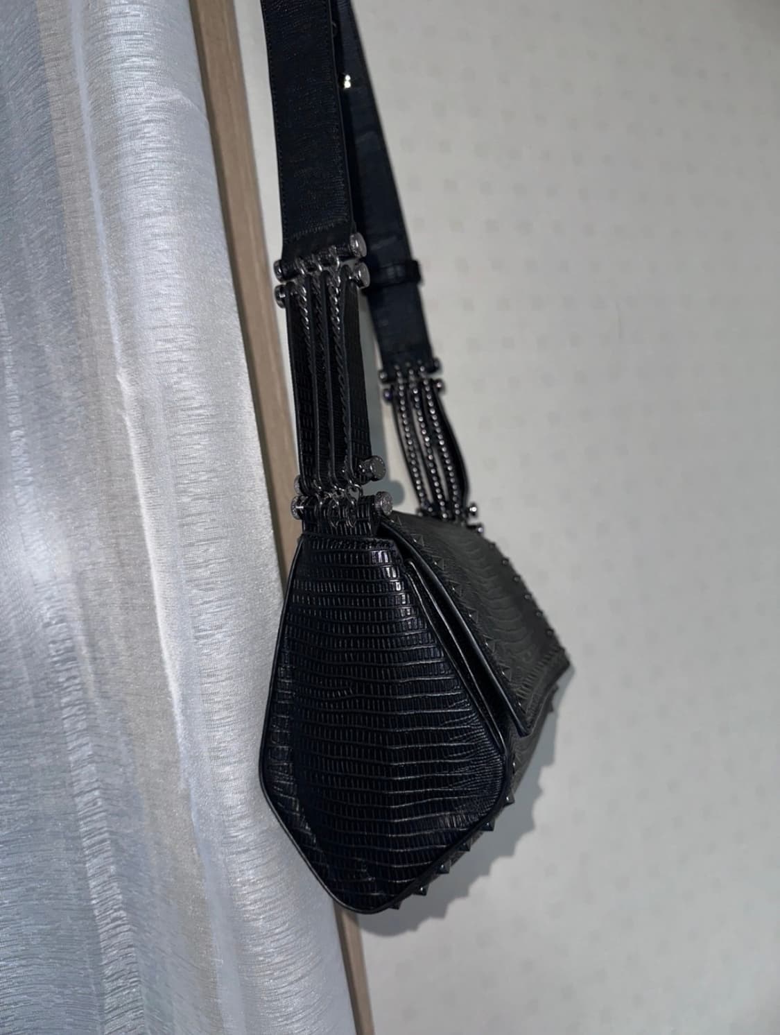 찰스앤키스 스터드크로스백 상품이미지2