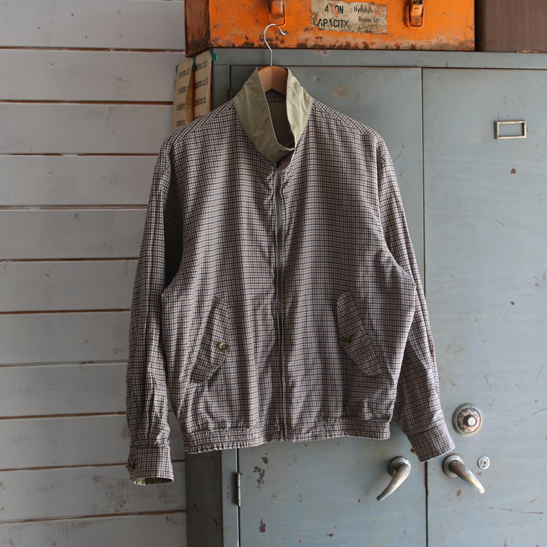 (착용컷) Aquascutum 리버서블 헤링턴 자켓 (남성용 103) 상품이미지3