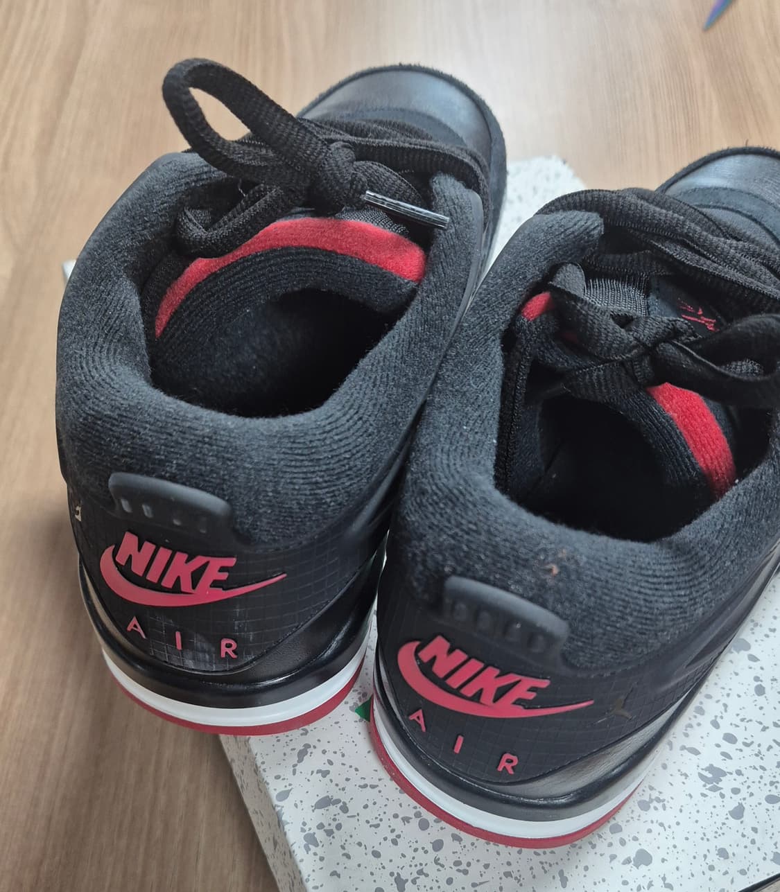 나이키 에어 조던 4 RM 블랙 레드 270mm 상품이미지4