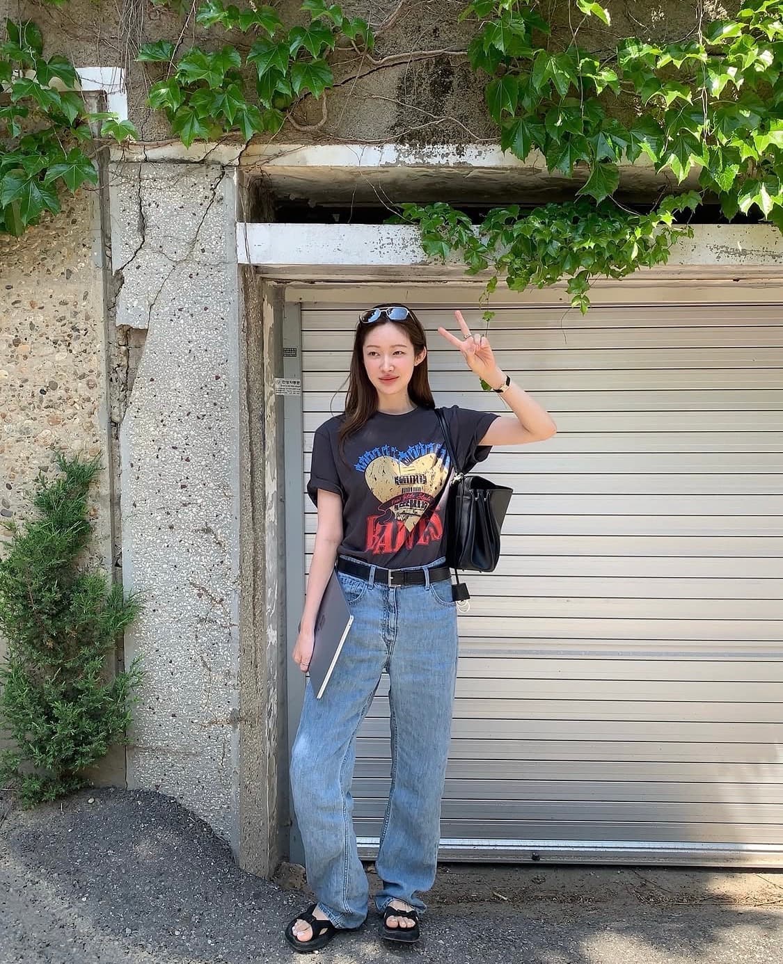 차정원착용:)레이브 Heart Ravers Graphic T-Shirt 상품이미지3