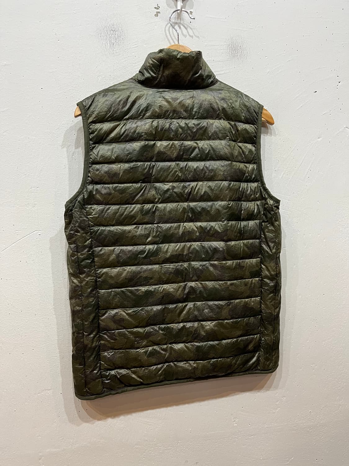 유니클로 밀리터리 다운 경량 패딩 베스트 조끼 M 상품이미지4