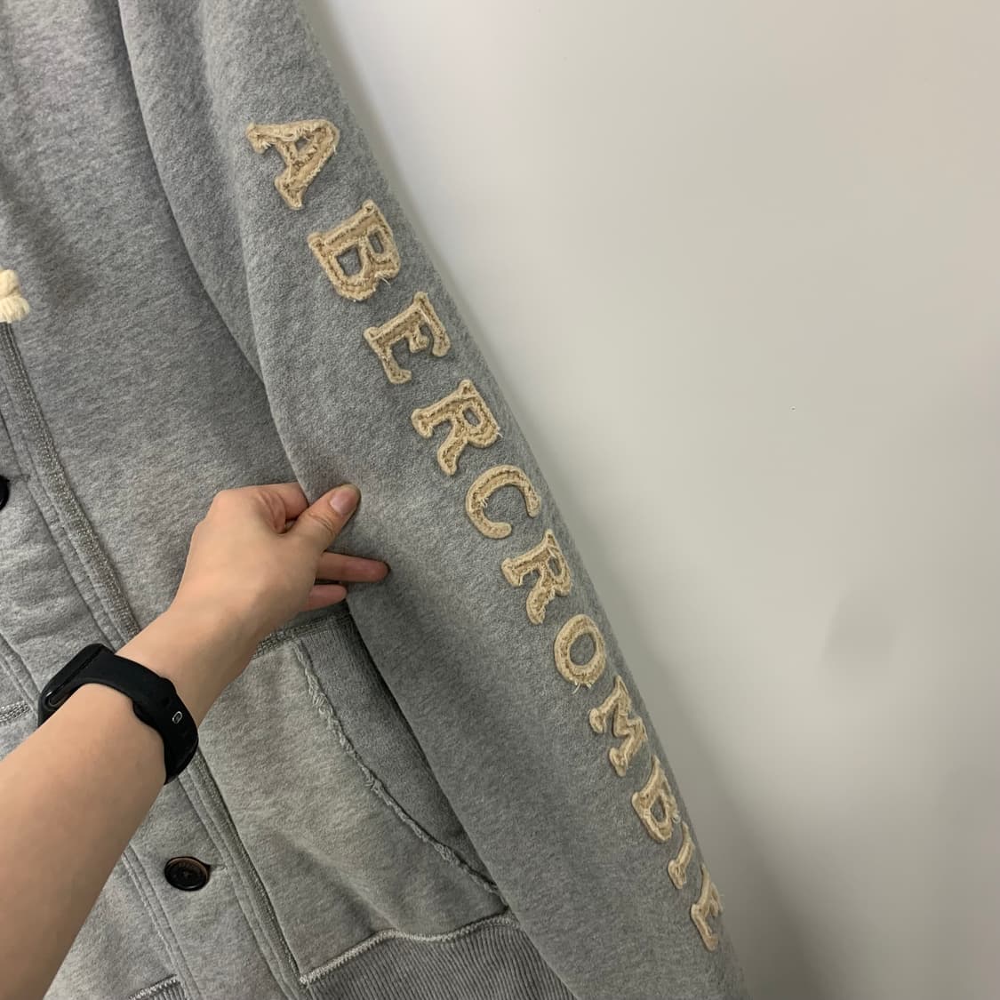 아베크롬비 y2k 와투케 그레이 버튼 후드집업 상품이미지4