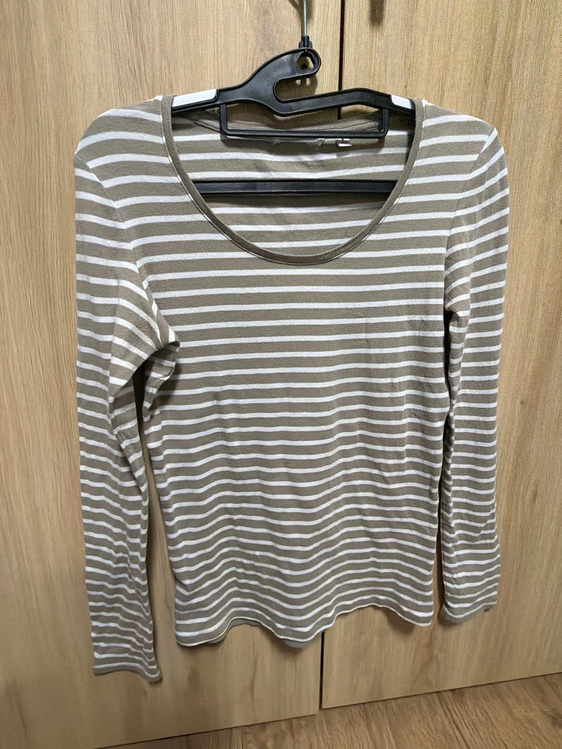 스트라이프 롱슬리브 상품이미지1