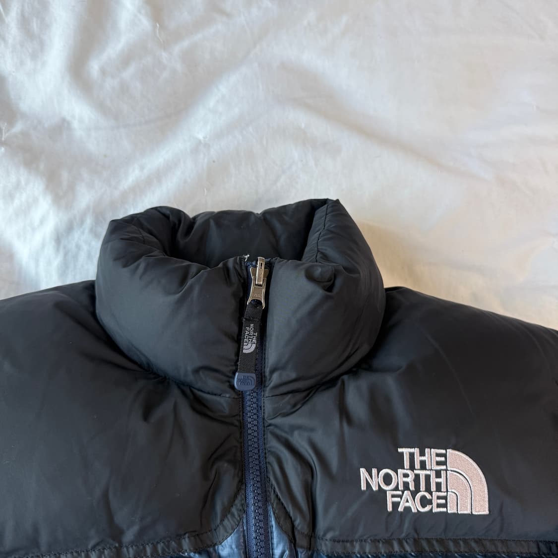 노스페이스 눕시 온볼 네이비 700필 M사이즈 상품이미지3