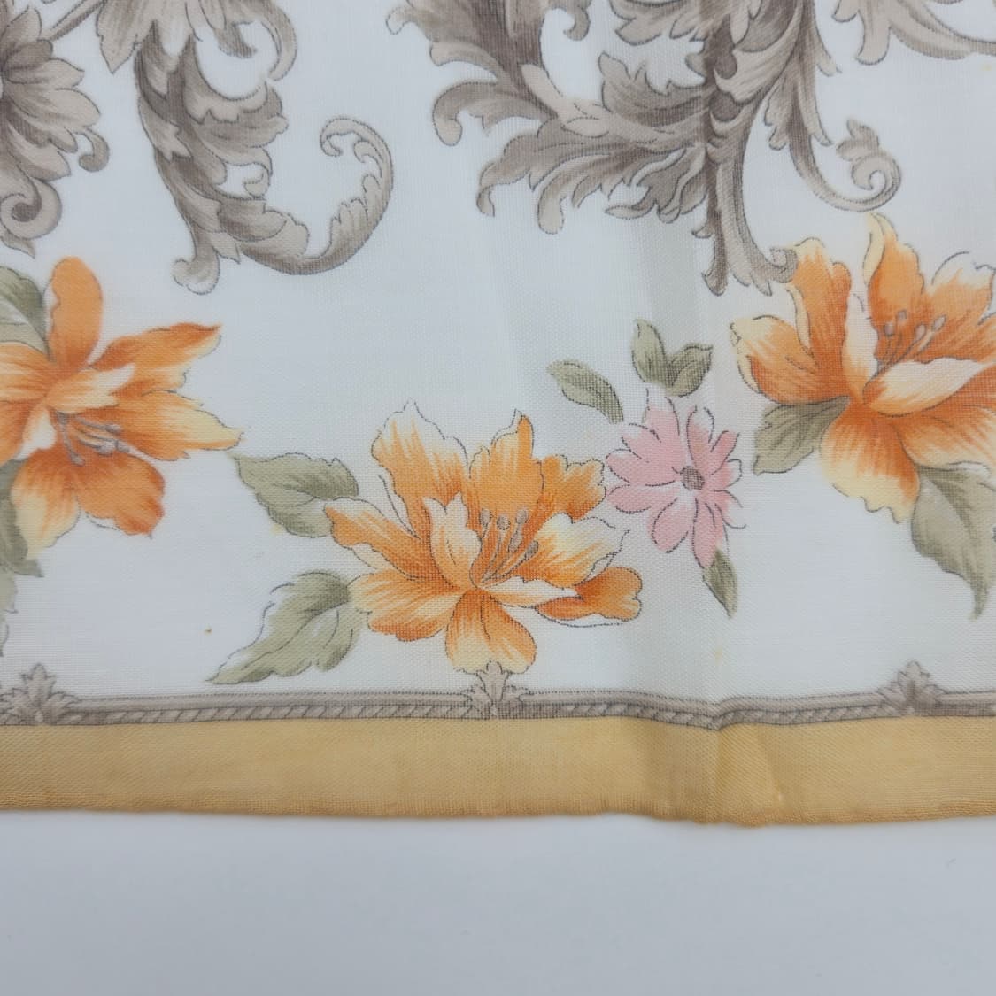 CELINE 셀린느 손수건 스카프 [JRCFSB11735-116-3] 상품이미지6