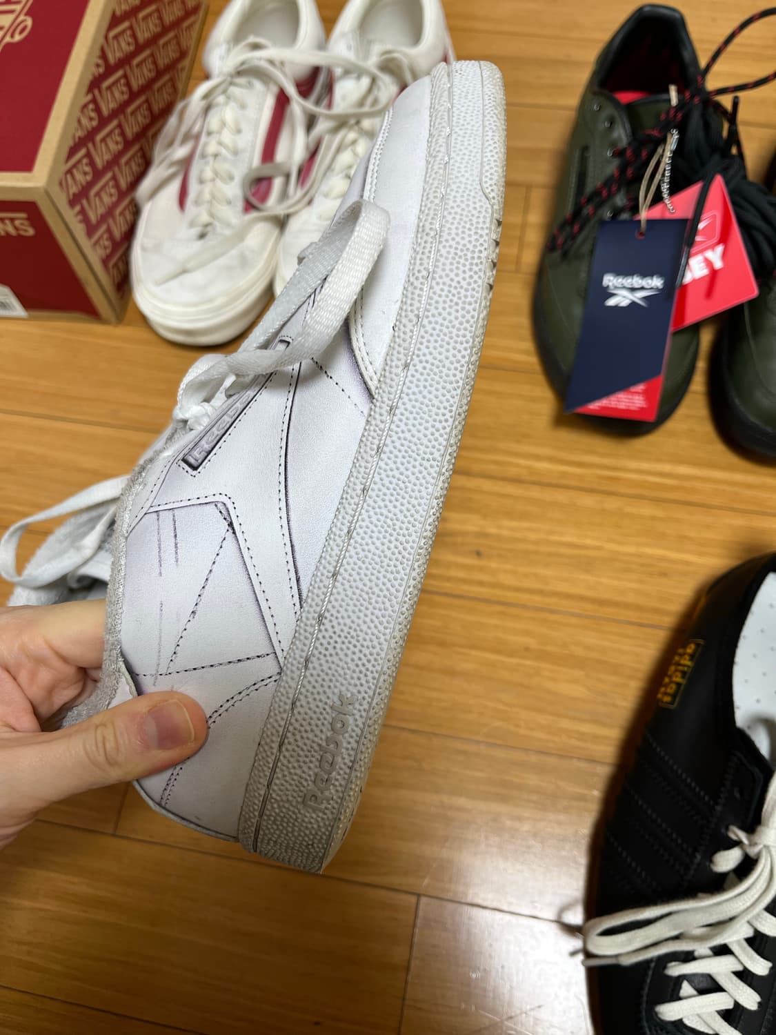 리복x마르지엘라 클럽씨 240 상품이미지4