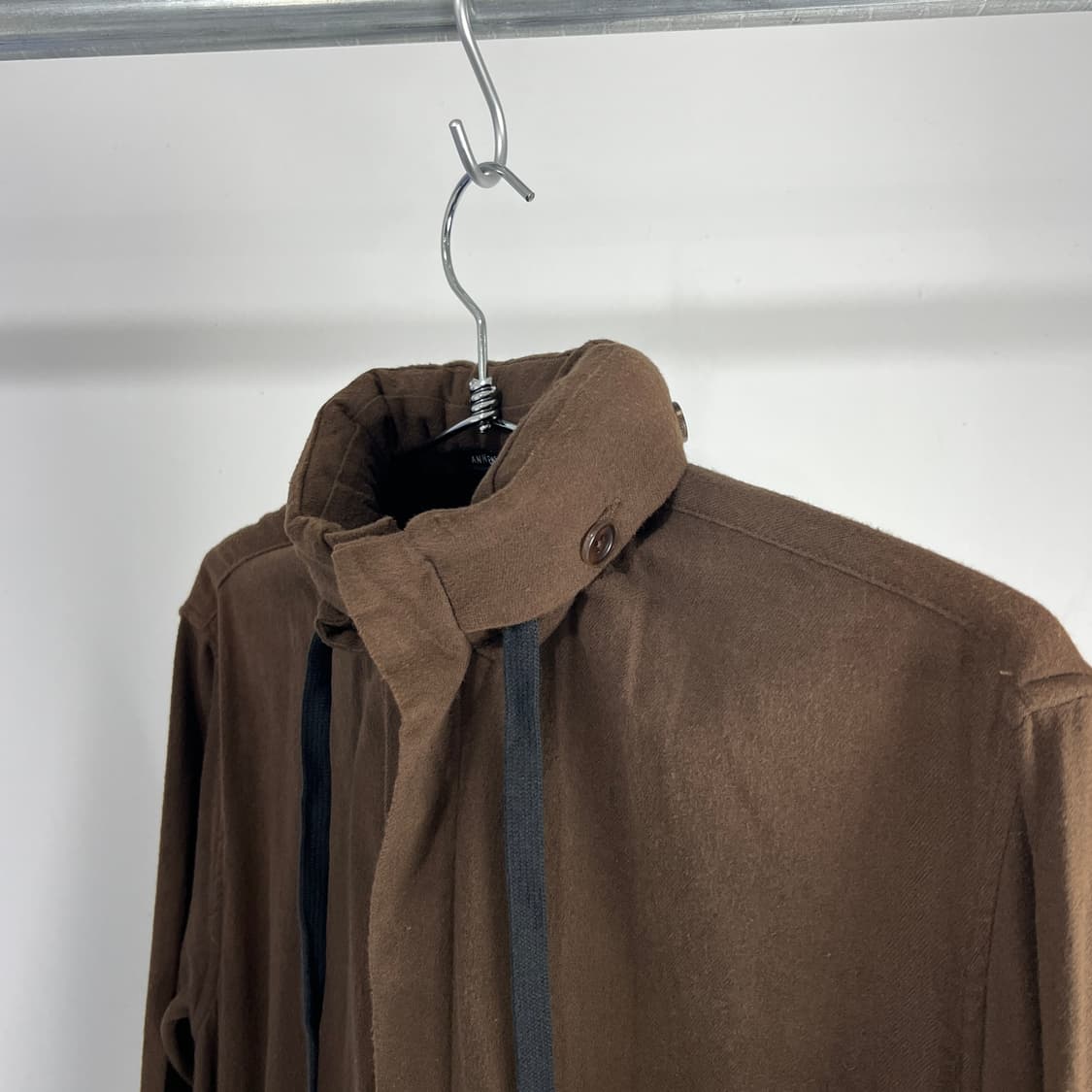 앤 드뮐미스터 헤비 코튼 히든 후드 셔츠 상품이미지9