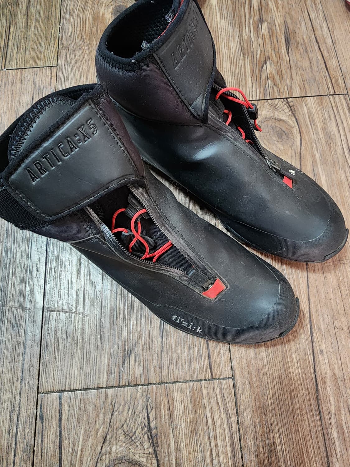 피직 Artica X5 동계 클릿슈즈 블랙 상품이미지1