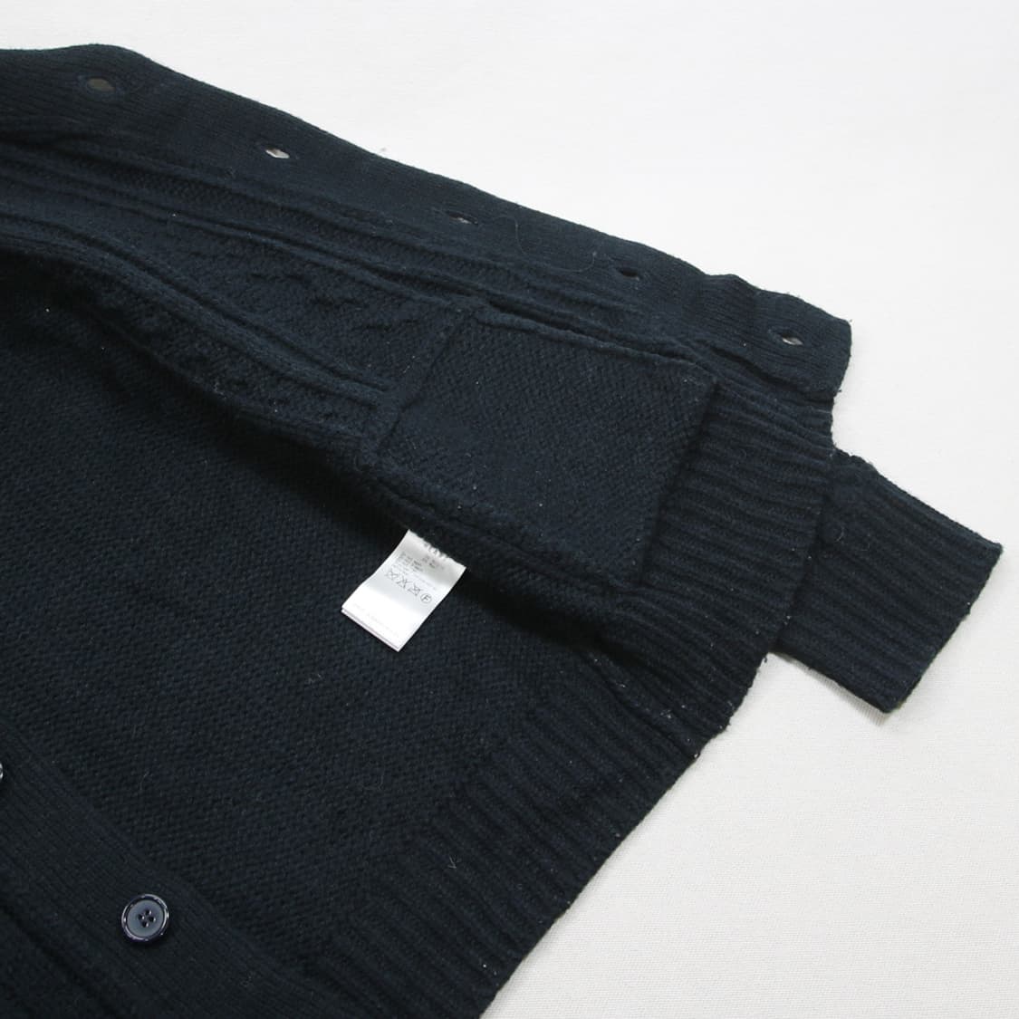 (착용컷) BEAMS HEART 하찌 꽈배기 니트 가디건 (남성용 S) 상품이미지7