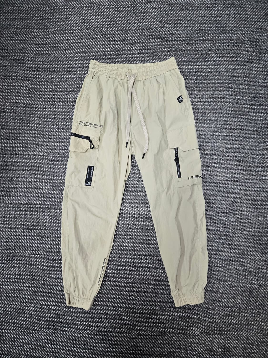 라이프워크 카고 조거 팬츠 베이지 상품이미지1