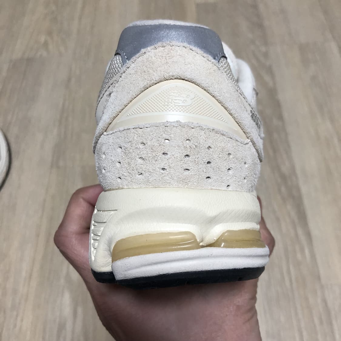 (230) 뉴발란스 New balance 2002R 베이지 러닝화 상품이미지5