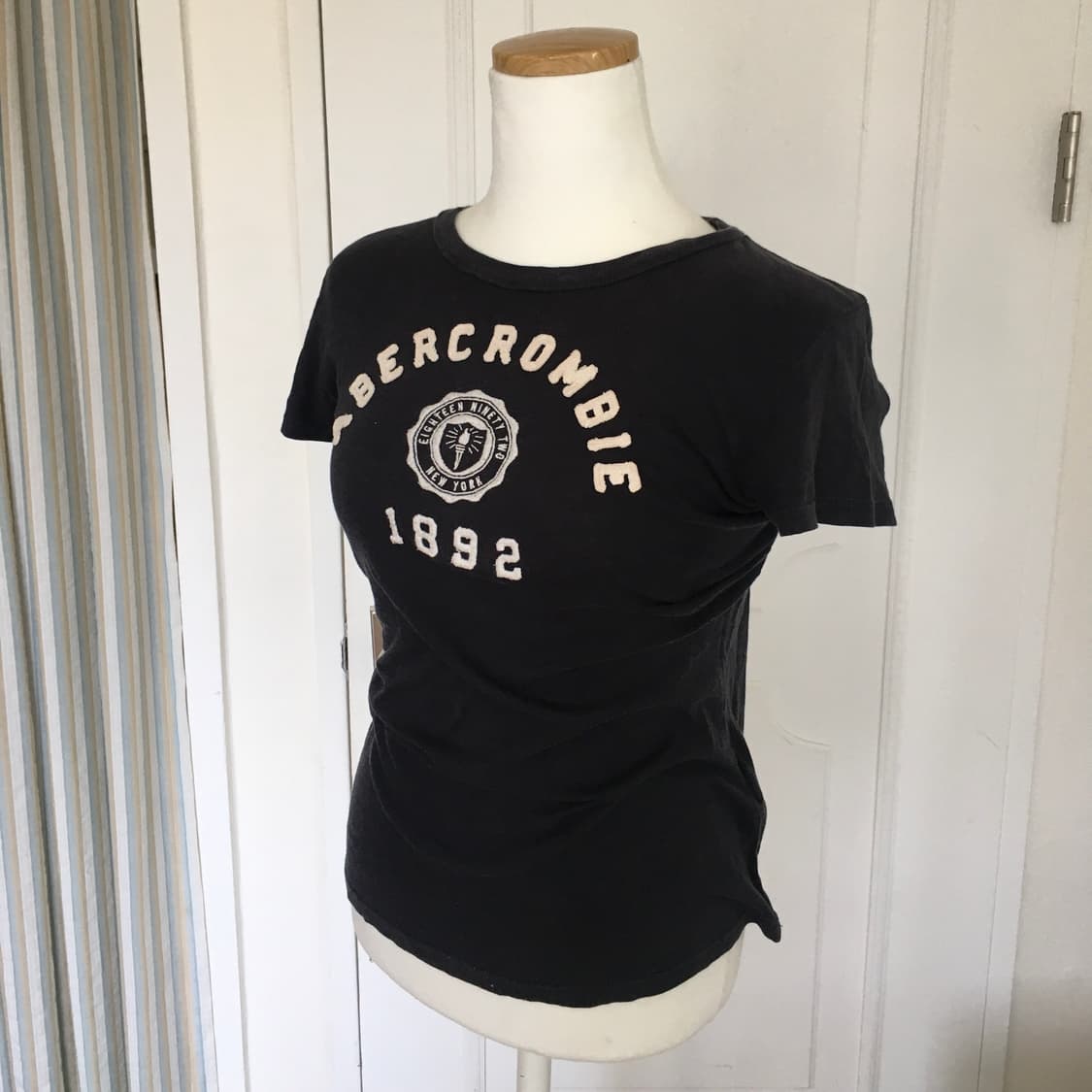 아베크롬비 스펠아웃 반팔 네이비 상품이미지2