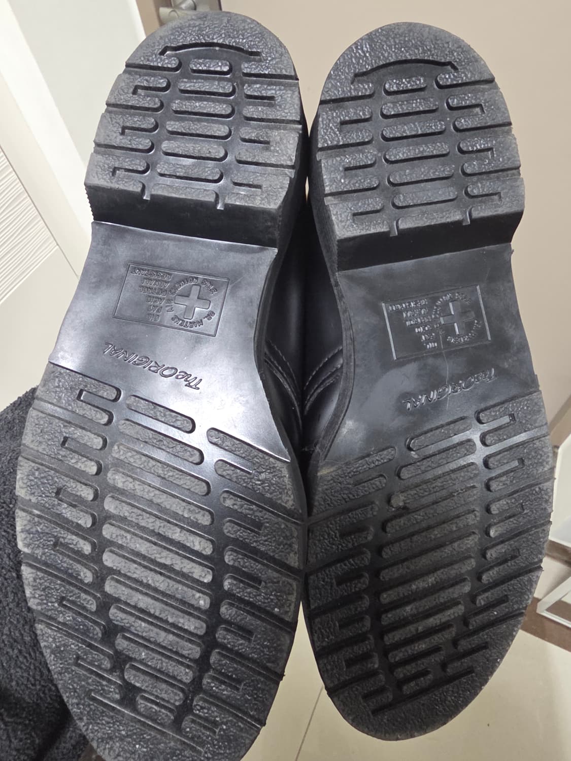 닥터마틴 1461 모노 UK8 (270) 판매합니다 상품이미지5