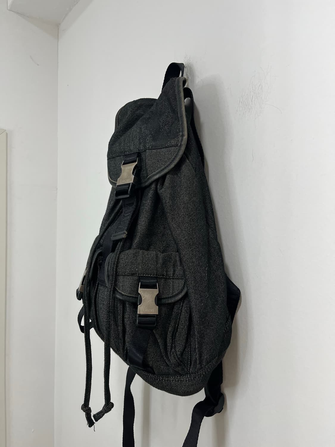 Lucas 데님 복조리 버클 백팩 상품이미지3