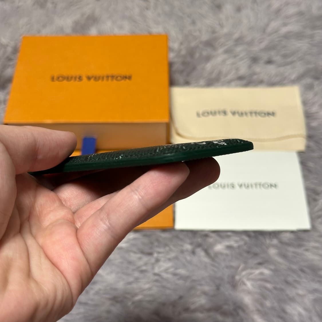 [풀구성] 루이비통 이클립스 헤리티지 맥세이프 마그네틱 카드지갑 그린 상품이미지5