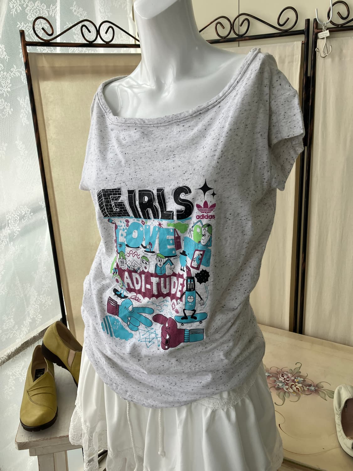 Adidas girl printing noise half t-shirt 상품이미지7