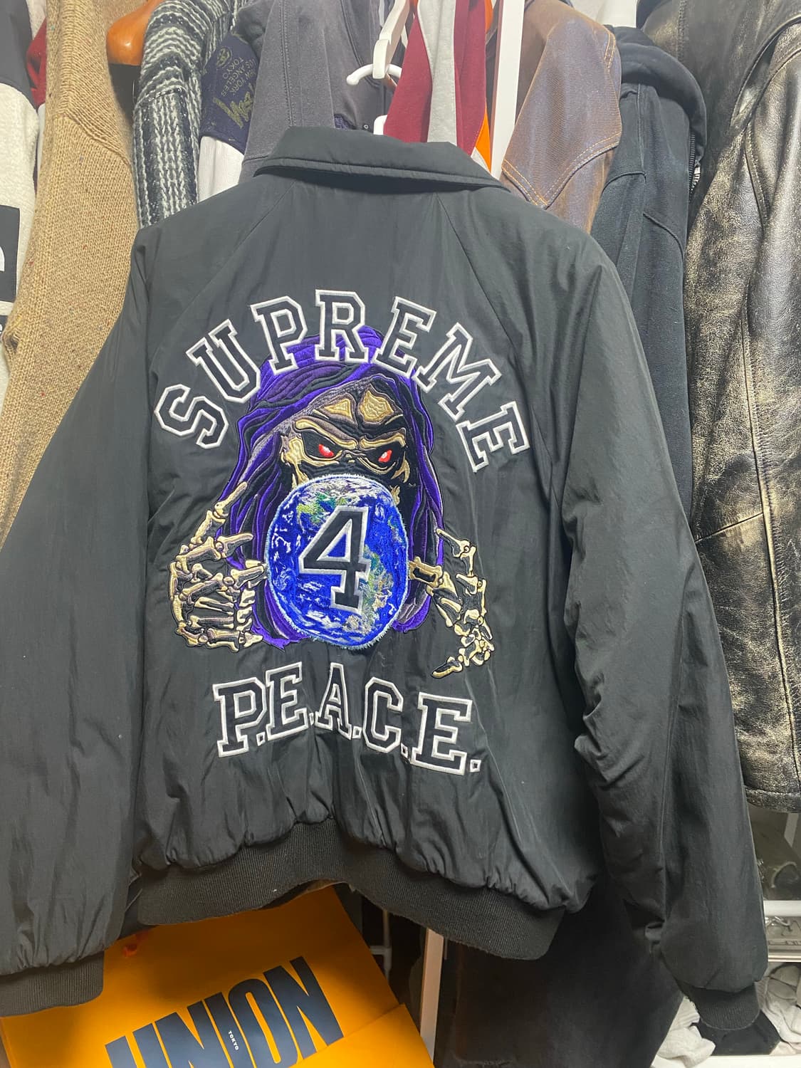 슈프림 피스 자수 워크자켓 상품이미지1