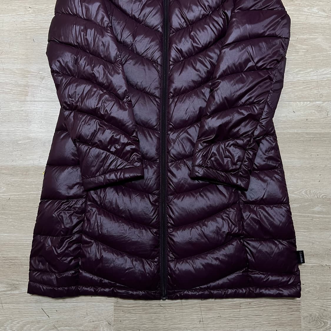 캘빈클라인 여성 프리미엄 덕다운 경량 롱패딩 점퍼 [와인] M/95 상품이미지3