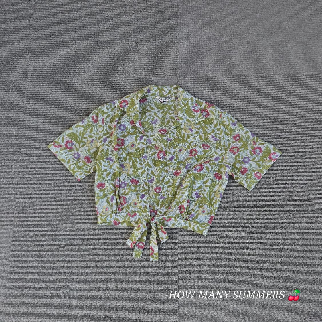 Vintage 반팔 블라우스 패턴 College Field 상품이미지1